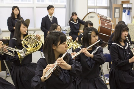 吹奏楽部演奏体験、クラブ活動奨励奨学生説明会も実施します。
