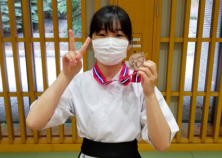 弓道部 札幌弓道連盟大会（少年の部）女子個人第3位！